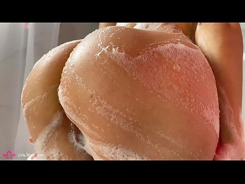 ❤️ Brunetka masturbira pičko z vibratorjem do intenzivnega orgazma pod tušem ️ Porno na porno sl.oldsex.ru